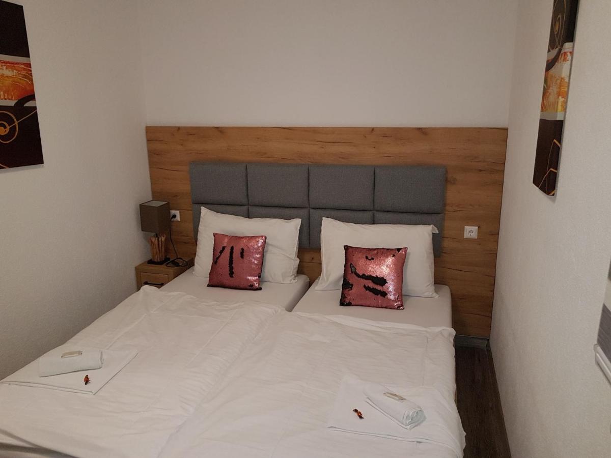 Pension Central Semmering Bagian luar foto