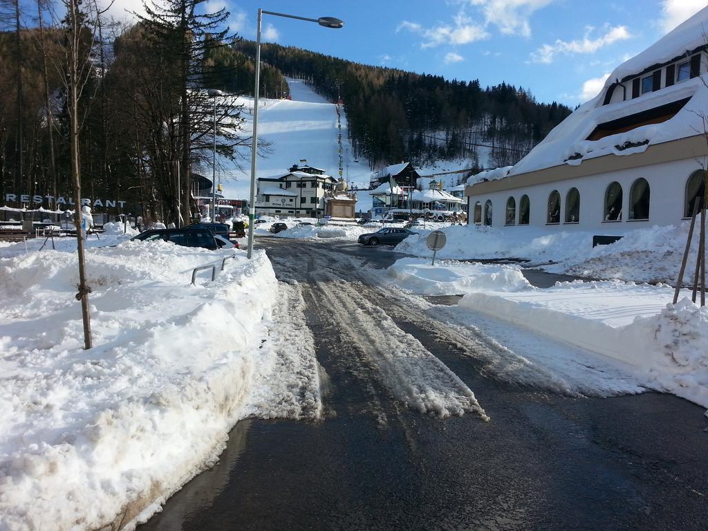 Pension Central Semmering Ruang foto