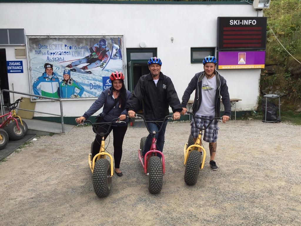 Pension Central Semmering Bagian luar foto