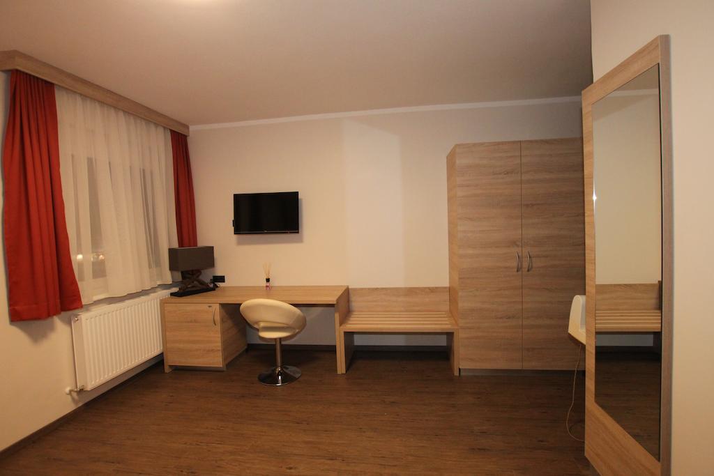 Pension Central Semmering Ruang foto