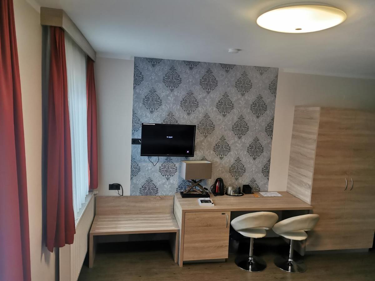 Pension Central Semmering Bagian luar foto