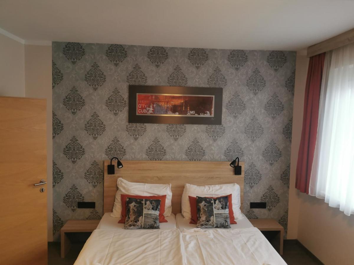 Pension Central Semmering Bagian luar foto
