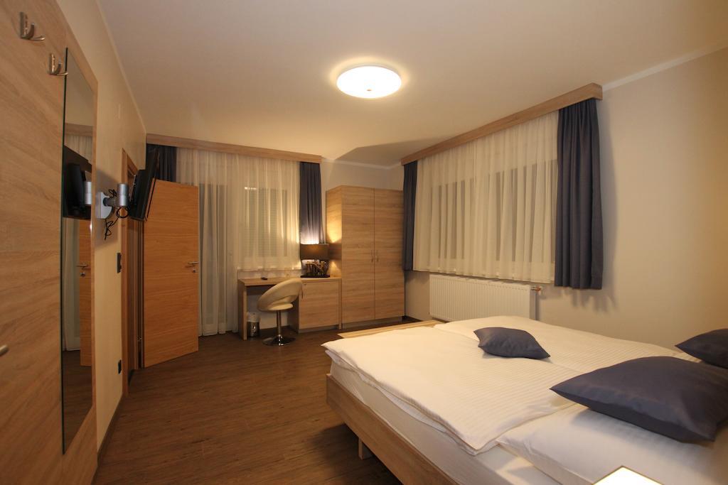 Pension Central Semmering Ruang foto